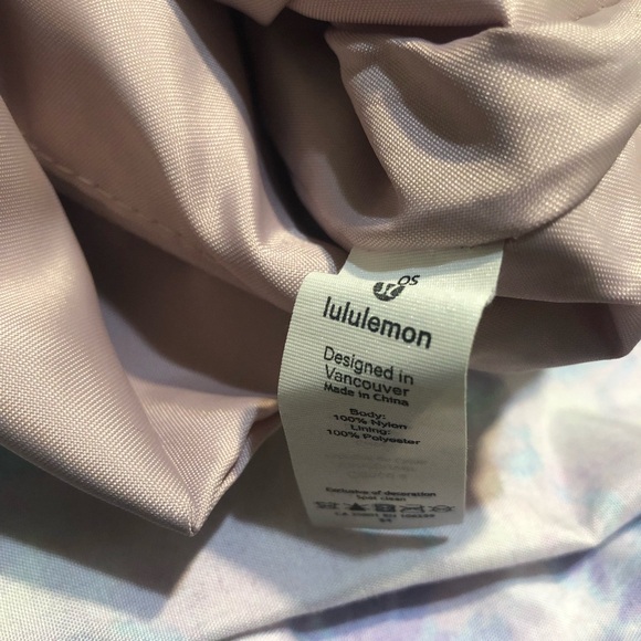 Lululemon - Picture 6 of 9